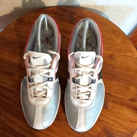 Nike Air Brassie Womens Golfing Shoes Gray/ Pink Plaid Sports Athletic Sz.8 - Picture 2 of 8